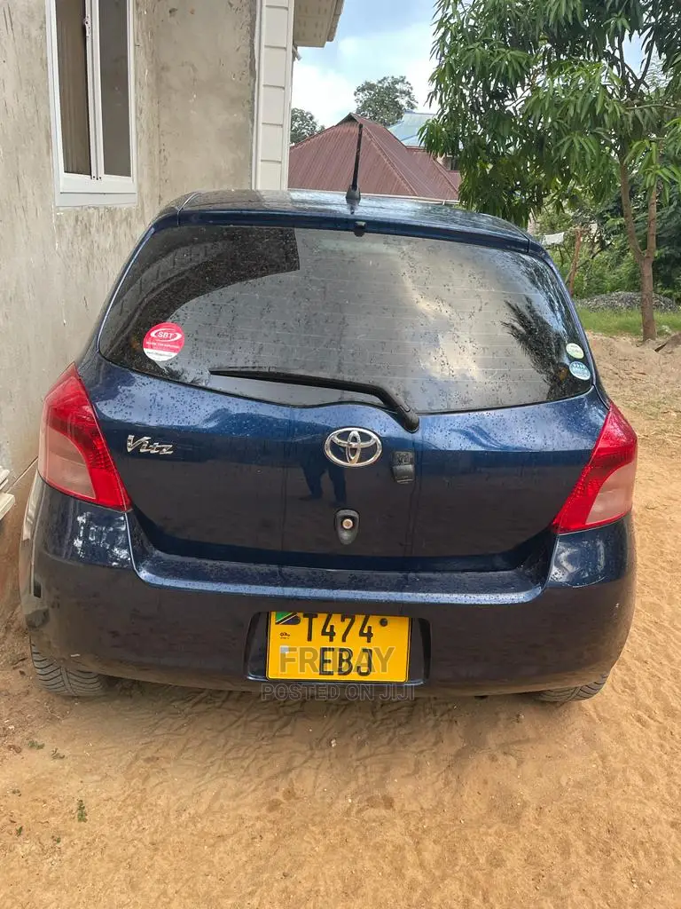 Toyota Vitz 1.0 FWD 5dr 2005 Blue