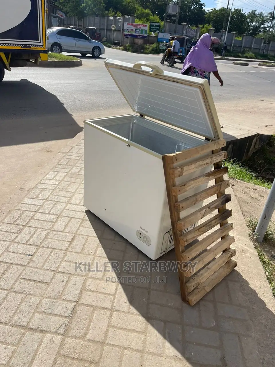 Freezer Kampuni Ya Logic Lita 235