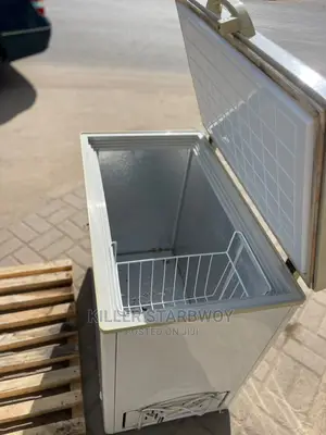 Freezer Kampuni Ya Logic Lita 235