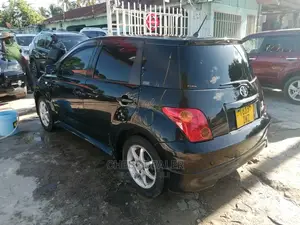 Toyota IST 2004 Black