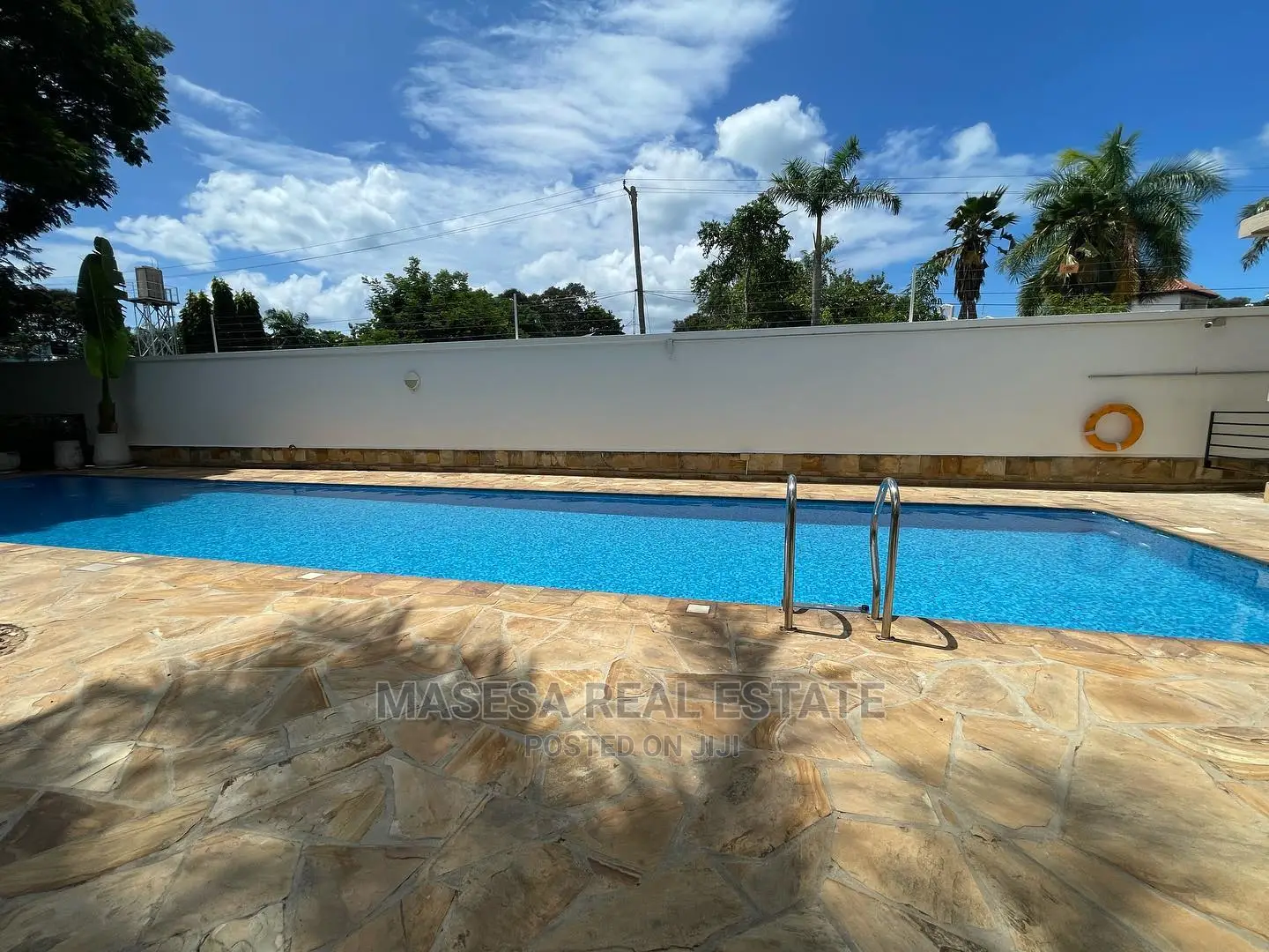 4bdrm Villa in Masaki for Rent