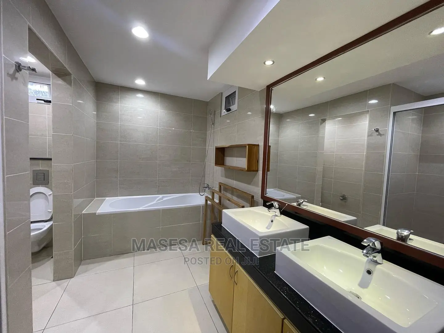 4bdrm Villa in Masaki for Rent