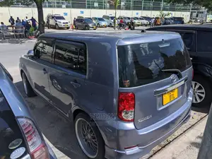 Toyota Corolla Rumion Hatchback 1.5 FWD 2010 Gray
