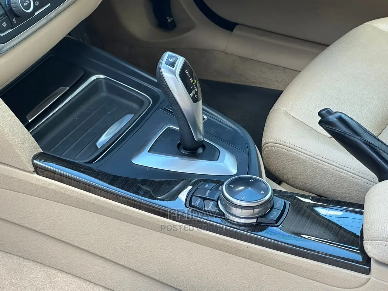 BMW 320i 2015 Black