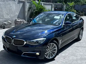 BMW 320i 2015 Black