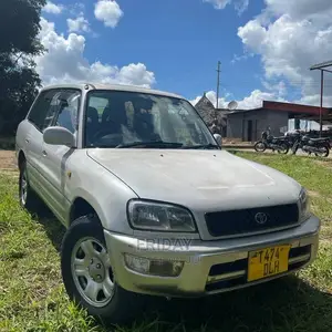 Toyota RAV4 1.8 2004 Silver
