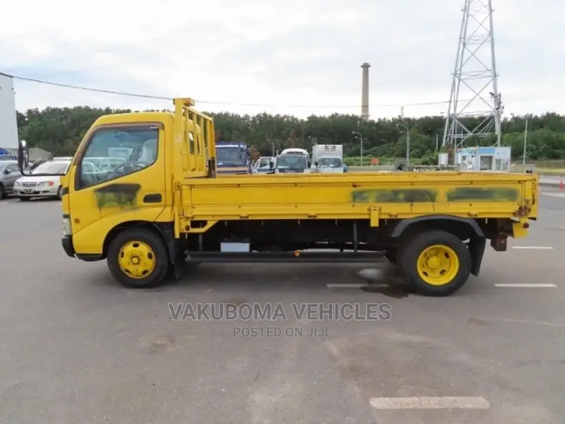 Flat Body Truck