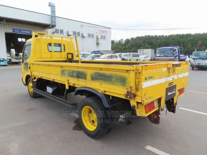 Flat Body Truck