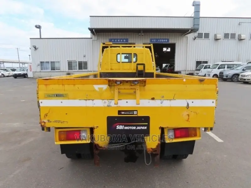 Flat Body Truck