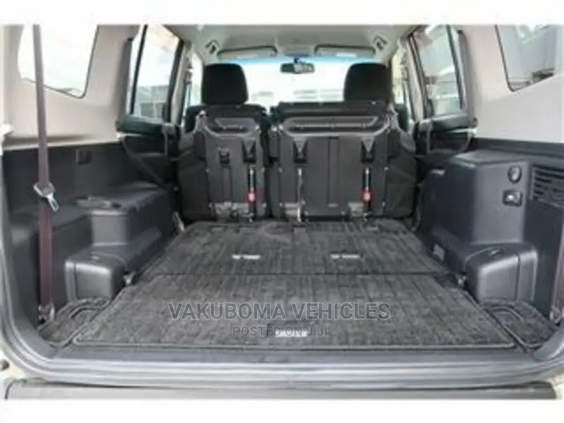 Mitsubishi Pajero 2006 Brown