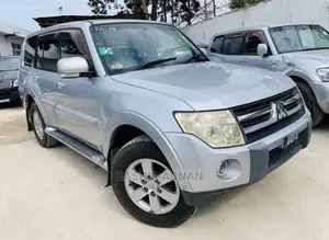 Mitsubishi Pajero Super Exceed 2006 Silver