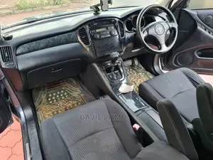 Toyota Kluger 2003 Gray
