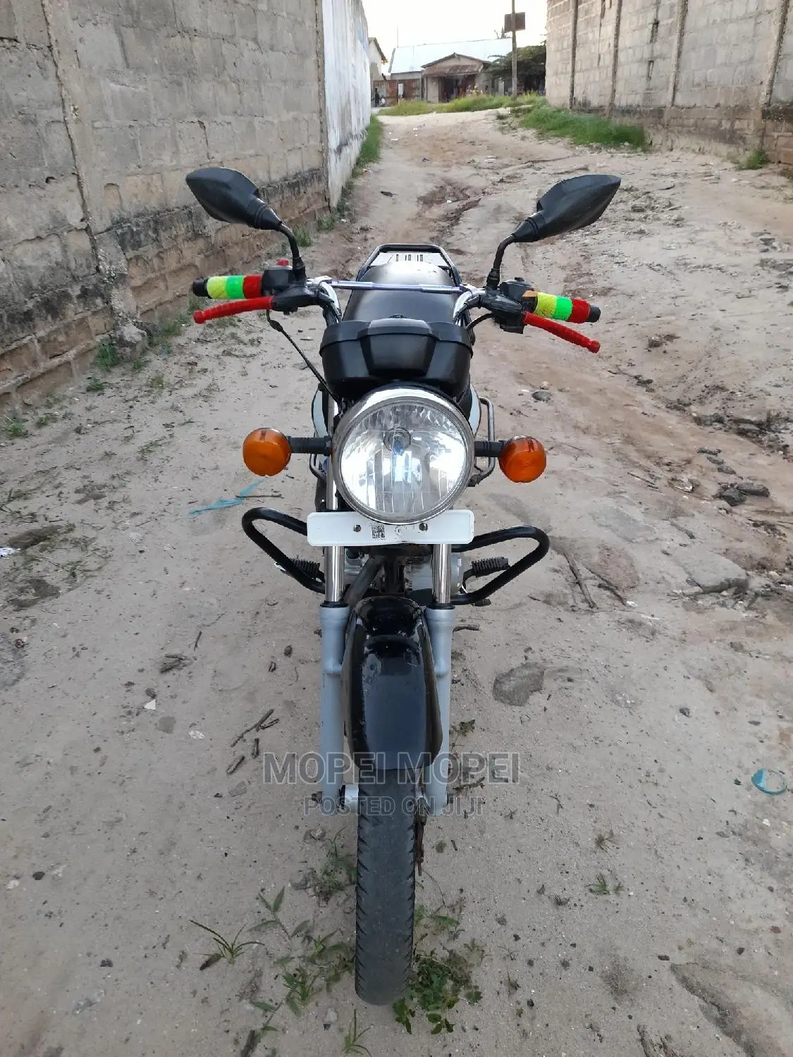 TVS HLX 125 2021