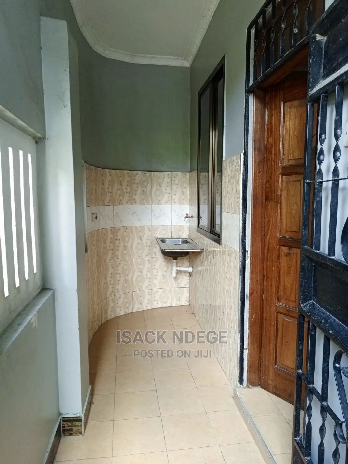 1bdrm Apartment in Mwenge Mpakani, Kinondoni for Rent