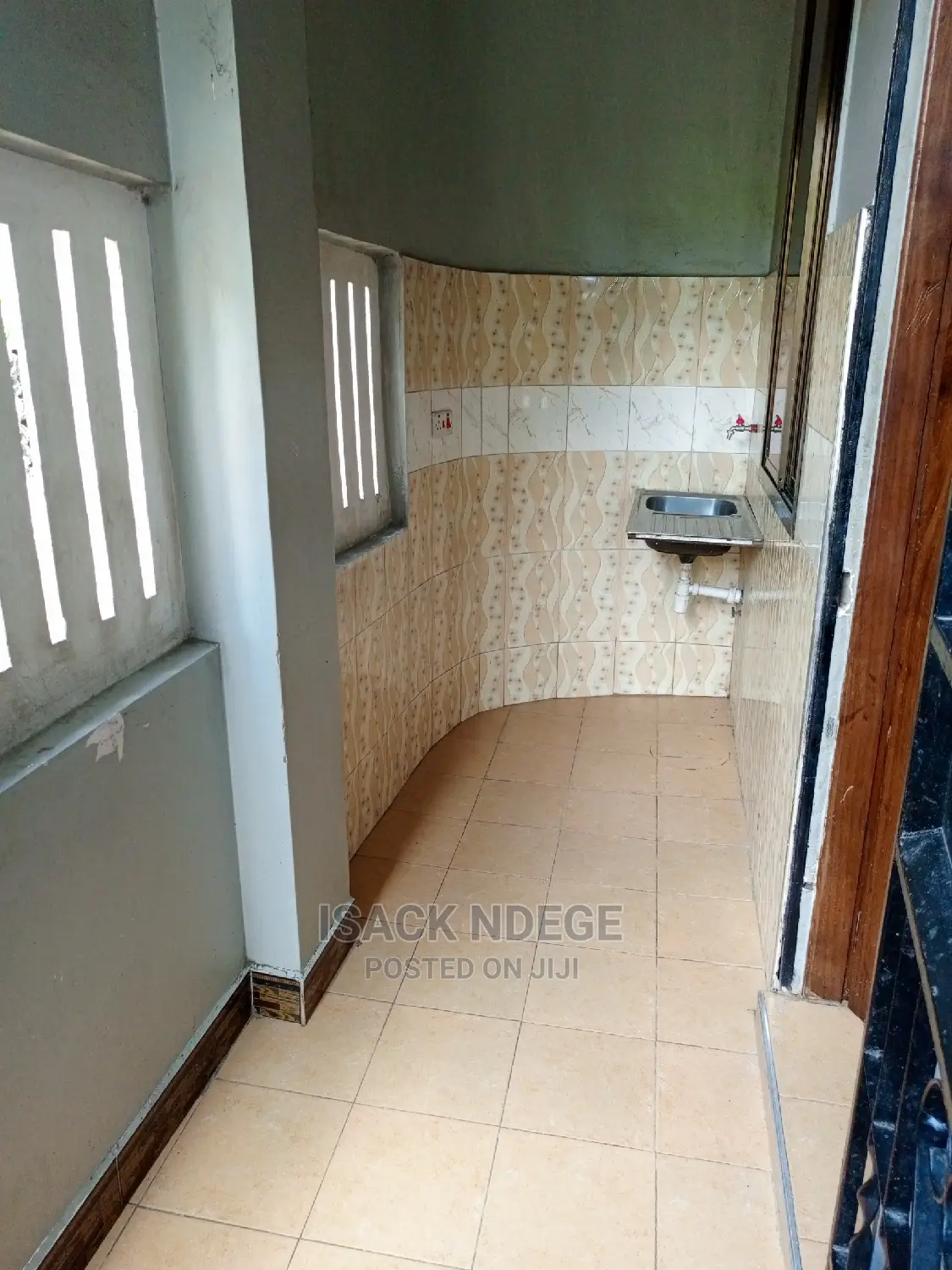 1bdrm Apartment in Mwenge Mpakani, Kinondoni for Rent