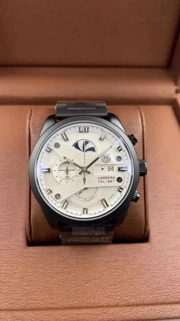 Watches / Saa Za Mkononi Cr7 Big Brand