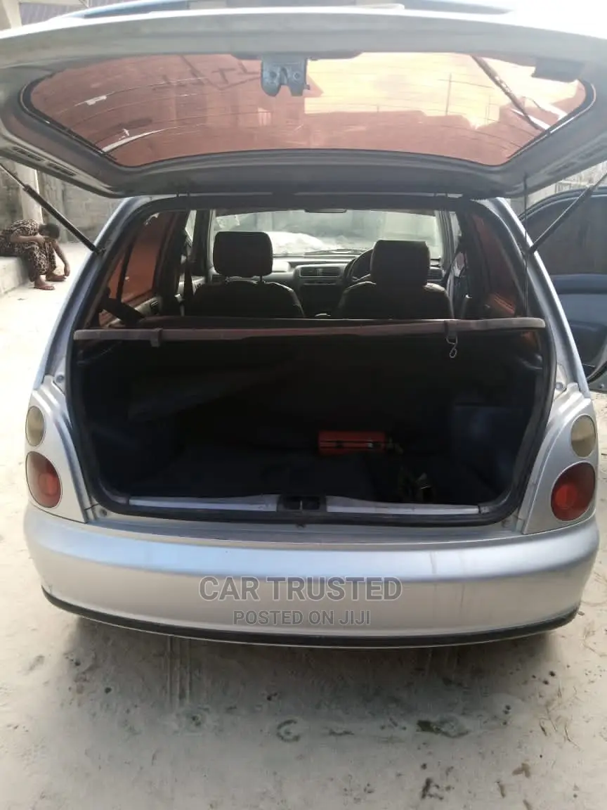 Toyota Starlet 2000 Silver