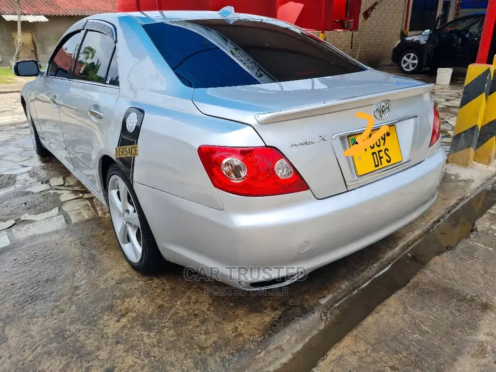 Toyota Mark X 2.5 RWD 2004 Silver