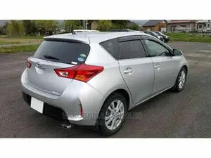 Toyota Auris 2013 Silver