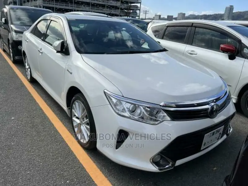 Toyota Camry 2015 Pearl