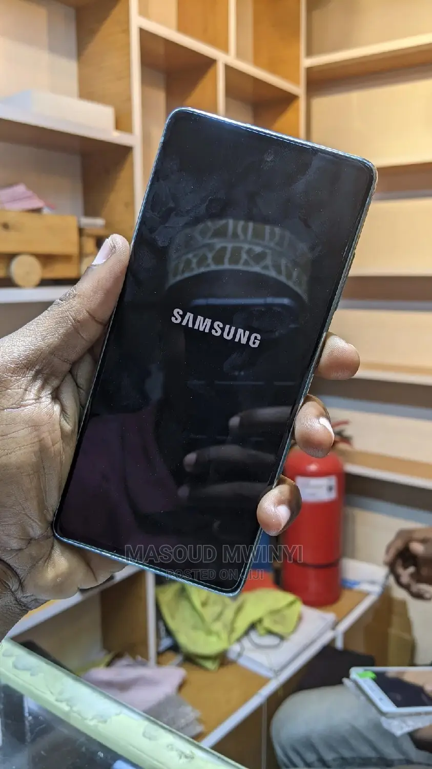 New Samsung Galaxy S20 FE 128 GB