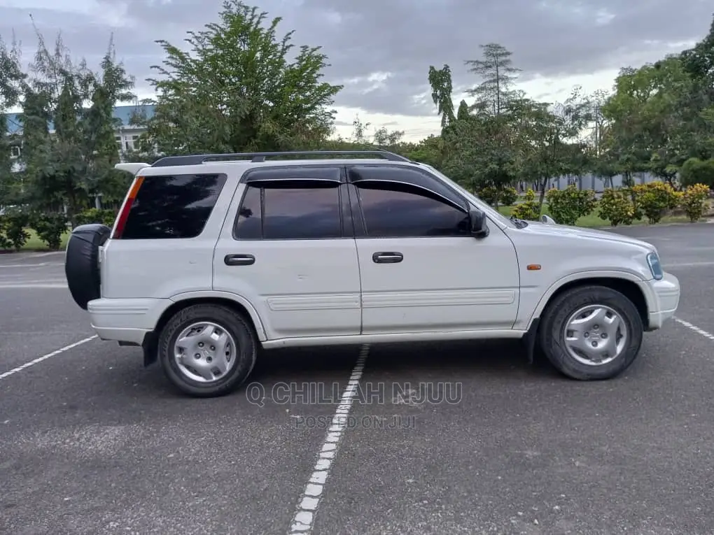 Honda CR-V 1997 White