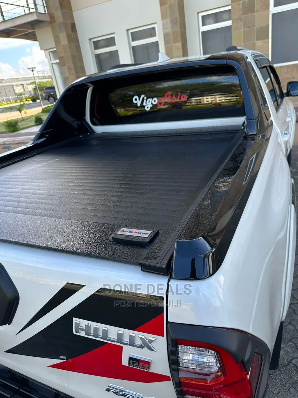 Toyota Hilux 2021 White
