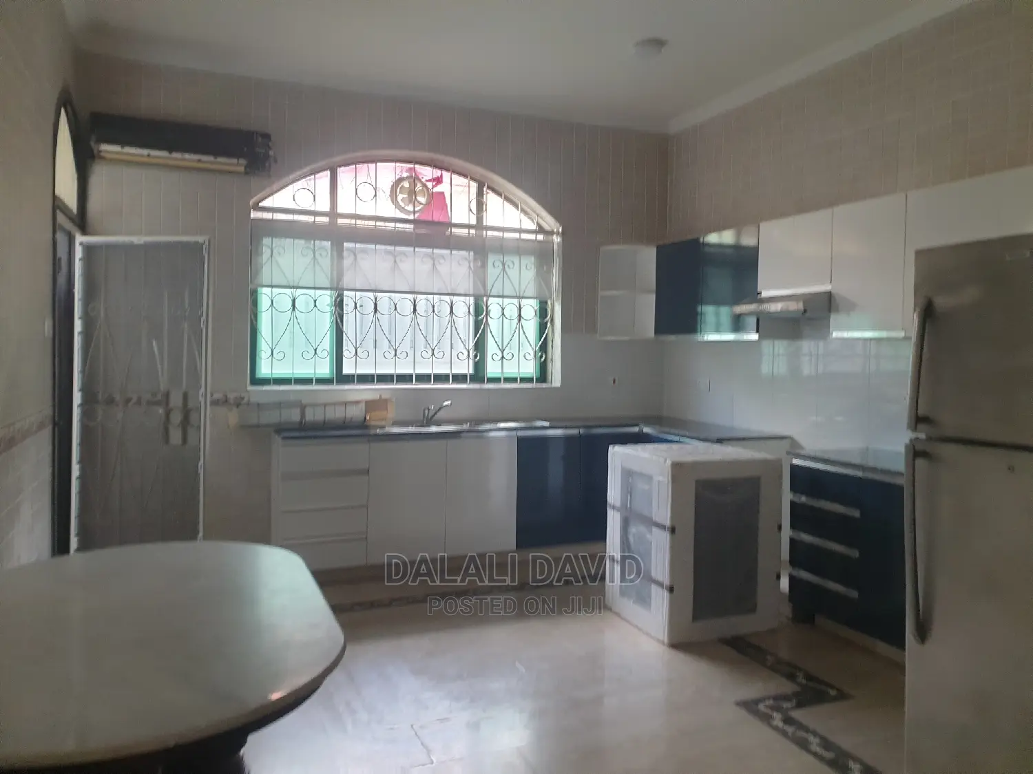 Furnished 4bdrm Villa in Oysterbay Cocobeach, Kinondoni for rent