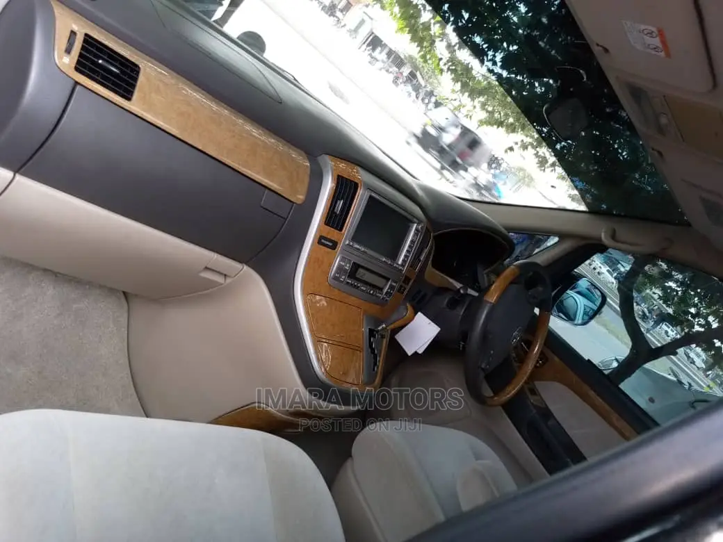 Toyota Alphard 2005 Black