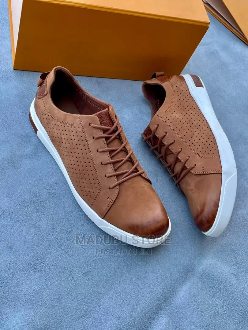 Men’S Casual Shoes