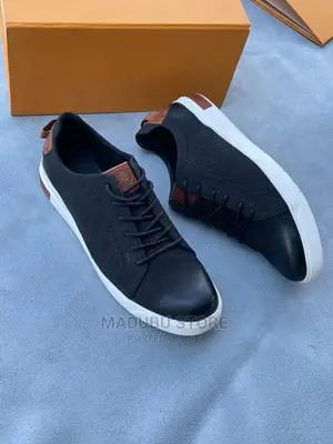 Men’S Casual Shoes