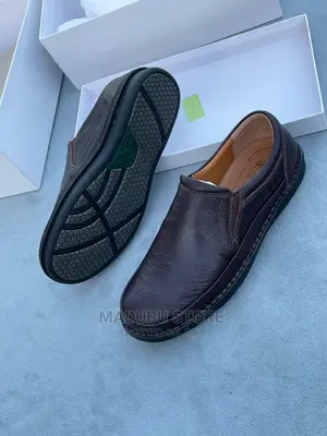 Men’S Casual Shoes