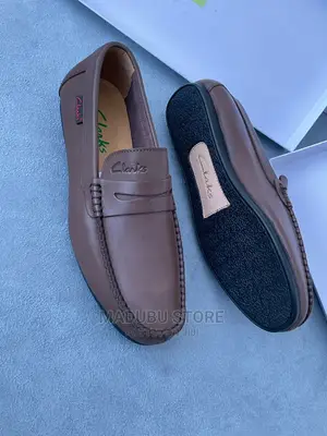 Men’S Casual Shoes