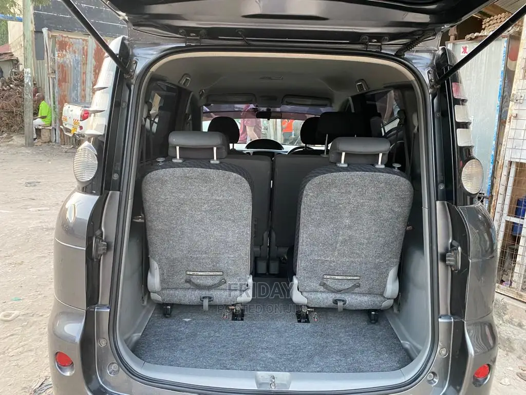Toyota Sienta 1.5 FWD 2005 Black