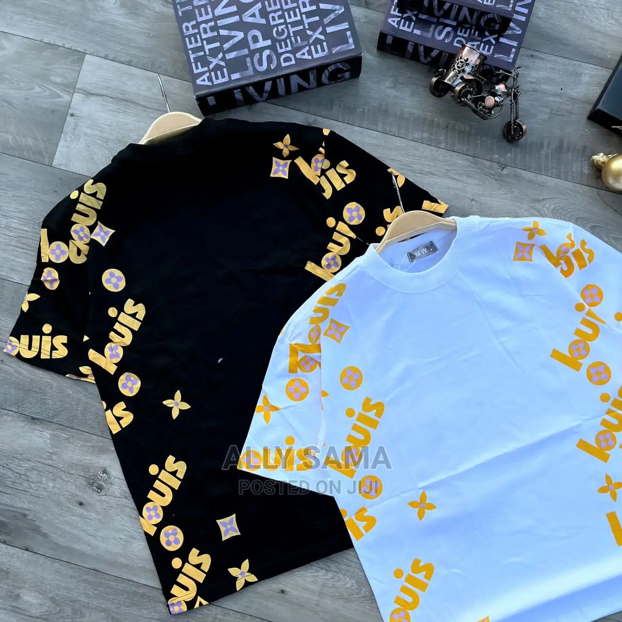T-Shirt White