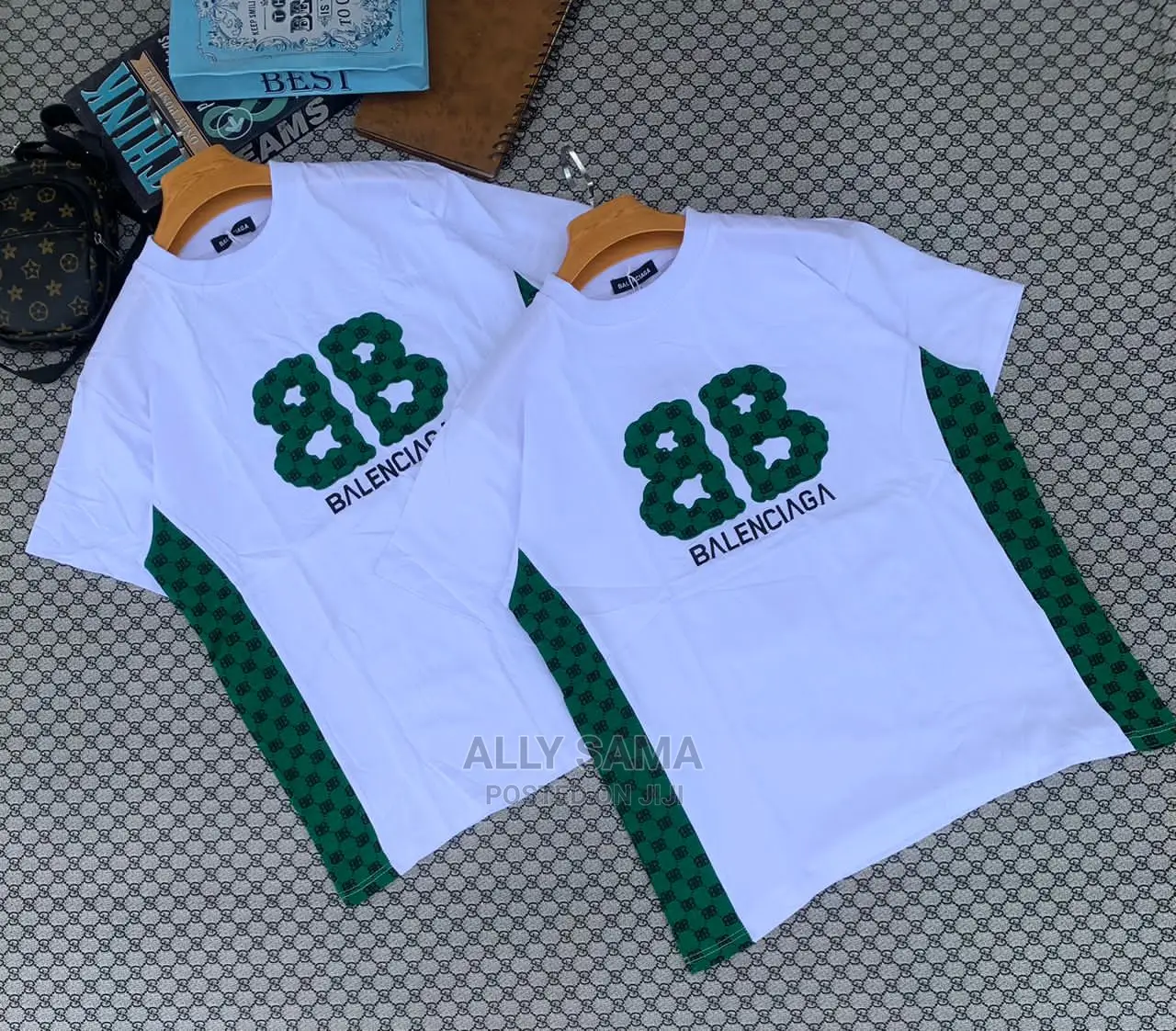 T-Shirt White