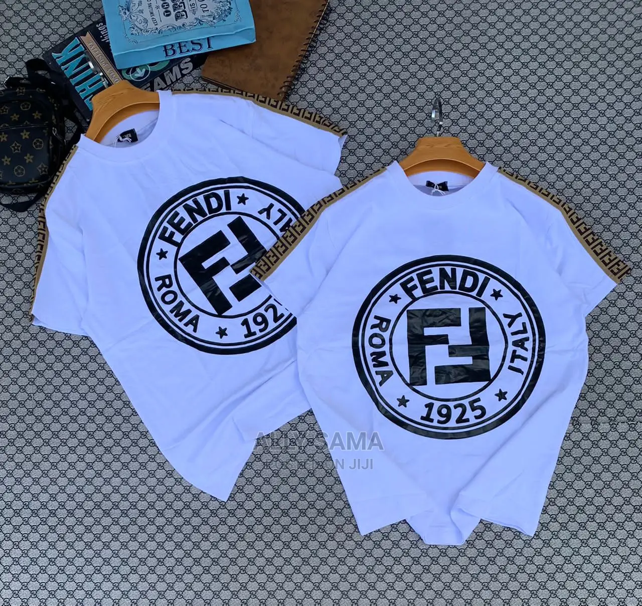 T-Shirt White