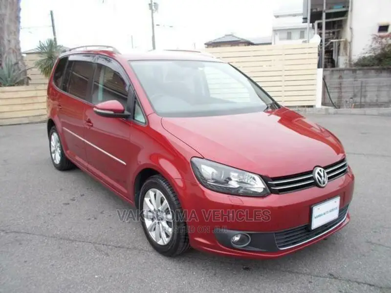 Volkswagen Touran 2012 Red