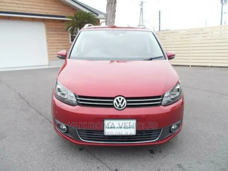Volkswagen Touran 2012 Red