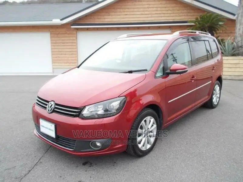 Volkswagen Touran 2012 Red