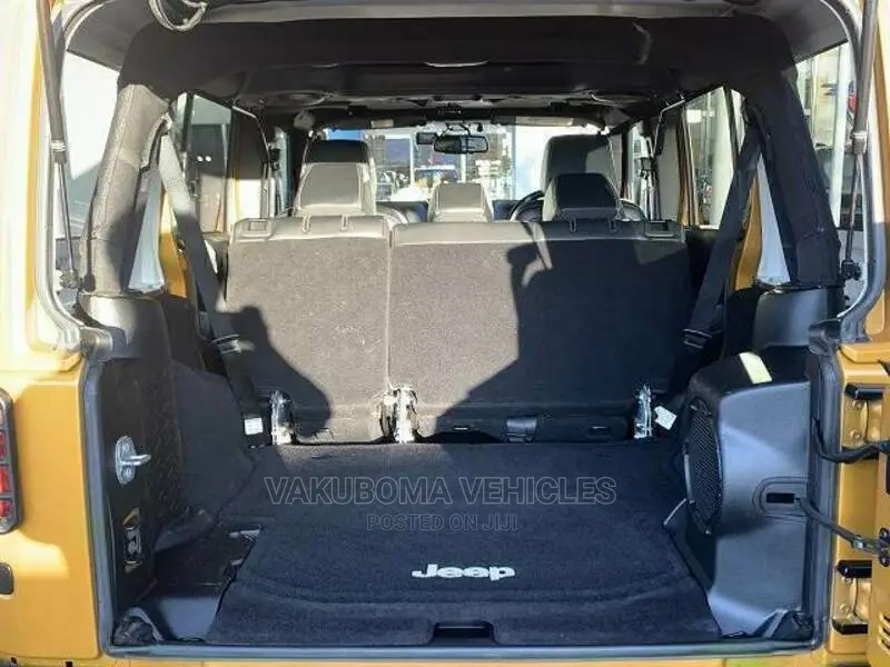 Jeep Wrangler 2015 Gold