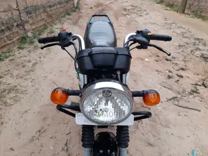 TVS HLX 125 2021 Gray