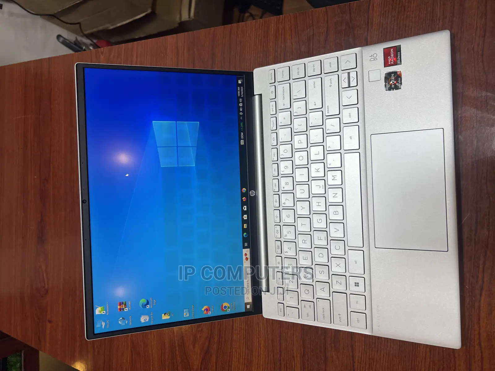 Laptop HP Pavilion 13 8GB AMD Ryzen 5 SSD 256GB