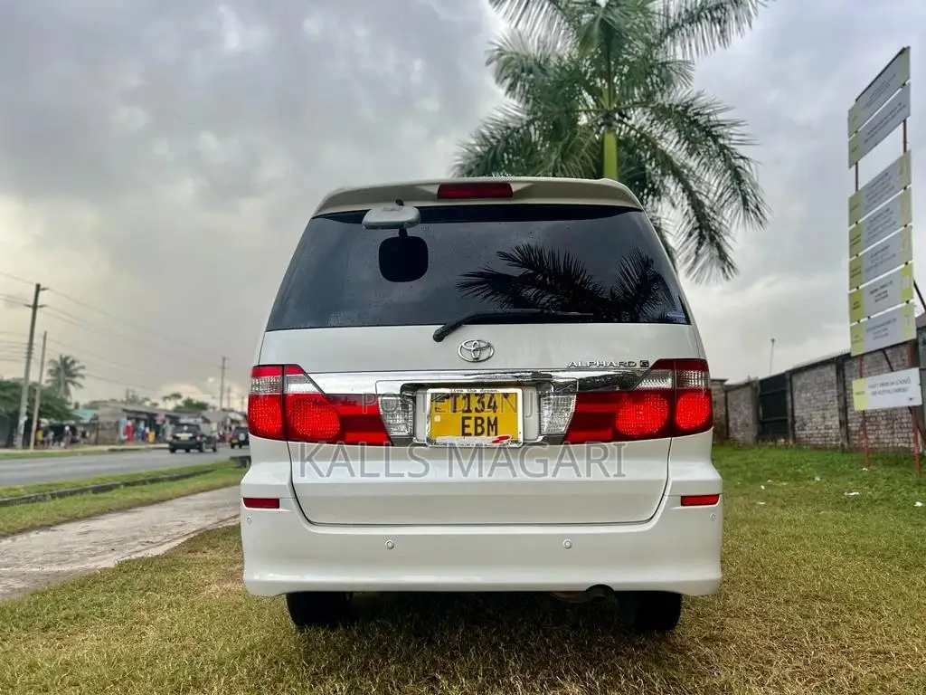 Toyota Alphard 2007 White