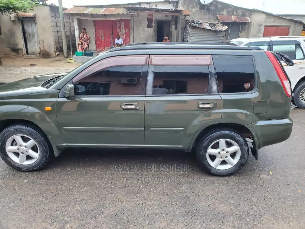 Nissan X-Trail 2.0 2006 Beige