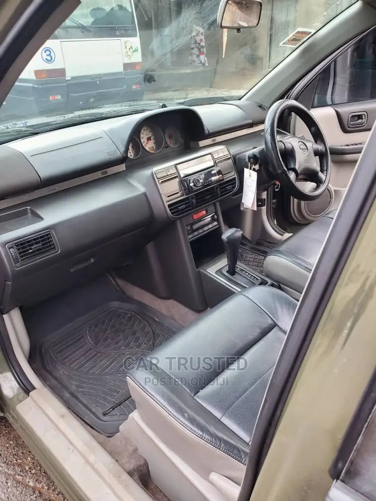 Nissan X-Trail 2.0 2006 Beige