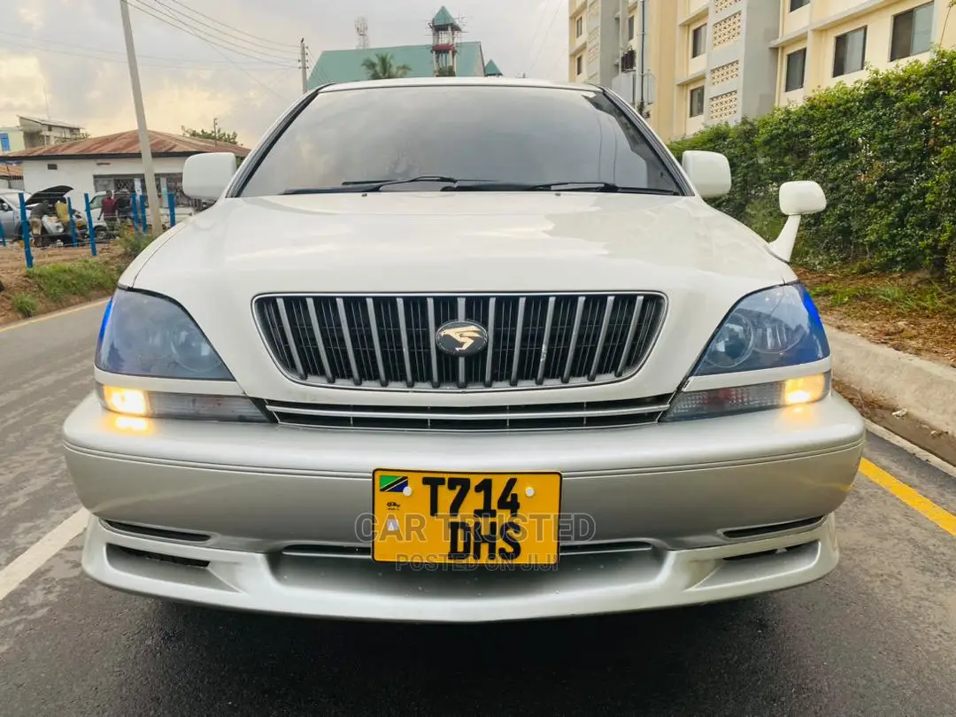 Toyota Harrier 2.2 16V 1999 White