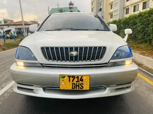Toyota Harrier 2.2 16V 1999 White