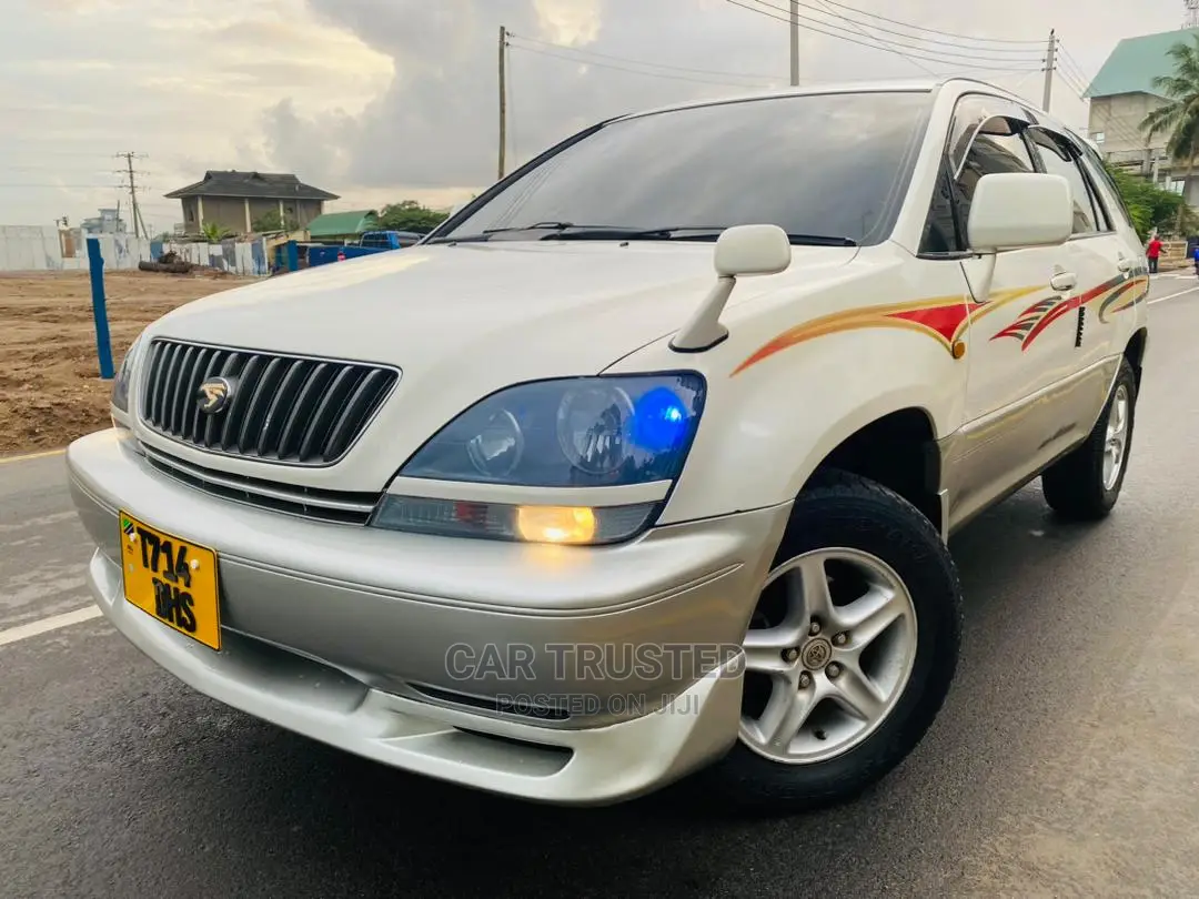 Toyota Harrier 2.2 16V 1999 White