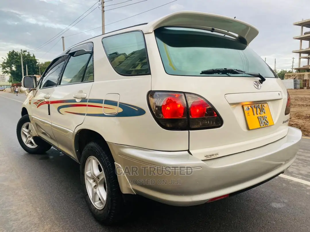 Toyota Harrier 2.2 16V 1999 White